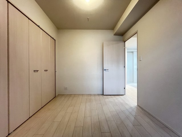 スプランディッド上本町WESTの洋室