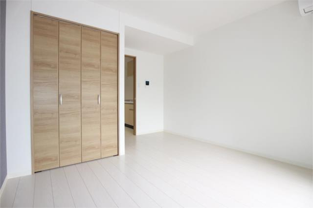 ＬＯＣ’Ｓ　ＫＵＲＯＫＡＷＡの内装