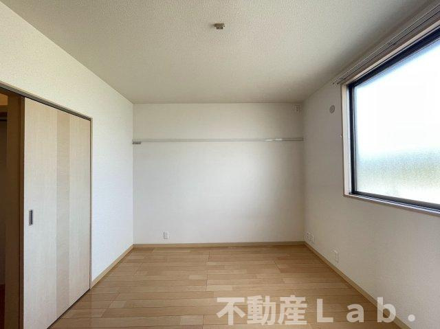 サンビレッジ松原の洋室