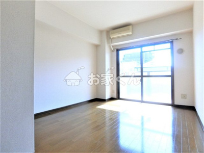 【居間・リビング】 | フルール須磨 | 室内