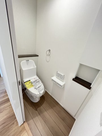 【トイレ】 | 福岡市西区太郎丸2丁目・平屋　1号棟（全3棟）【仲介手数料無料・0円】 | 現地写真。