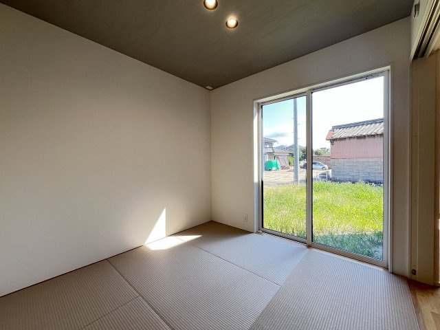 【和室】 | 福岡市西区太郎丸2丁目・平屋　1号棟（全3棟）【仲介手数料無料・0円】 | 現地写真。