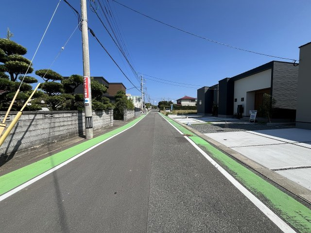 【その他】 | 福岡市西区太郎丸2丁目・平屋　1号棟（全3棟）【仲介手数料無料・0円】 | 現地写真。前面道路です。