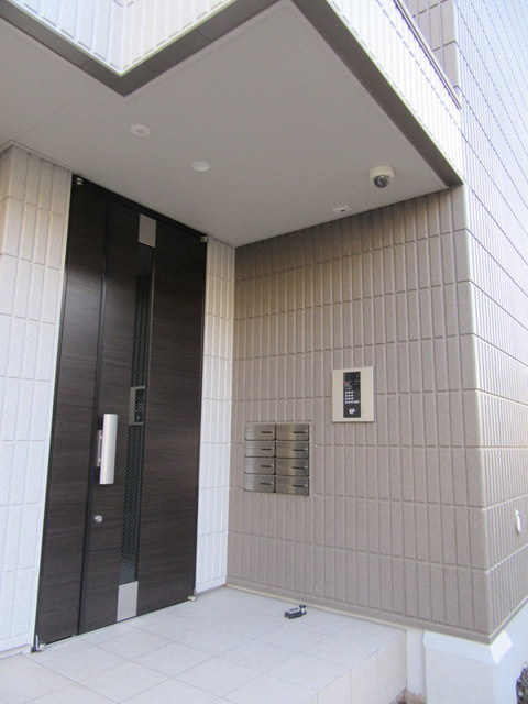 ルオターレ浦和常盤のエントランス|★オートロック付きエントランス★