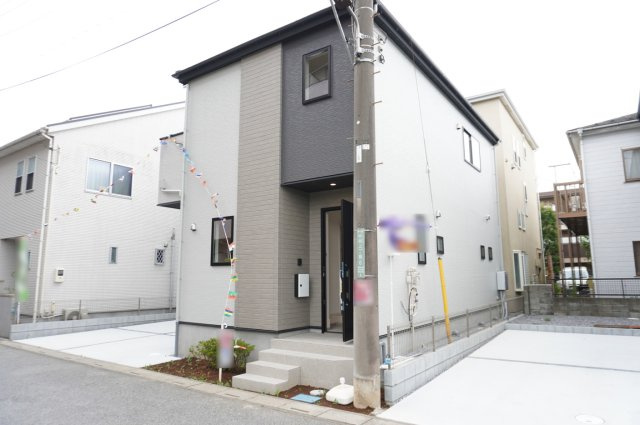 草加市中根2丁目 新築分譲住宅の外観