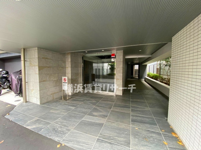 【エントランス】 | プレディアンスフォート磯子マキシヴ