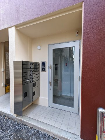 宮田ビルのエントランス