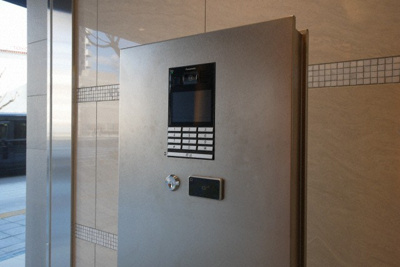 【セキュリティ】 | スプランディッド難波キャトル