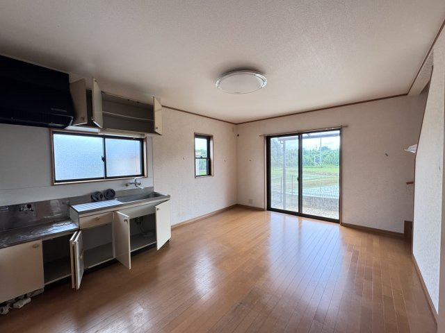 メゾンエクセレンスBの居間・リビング