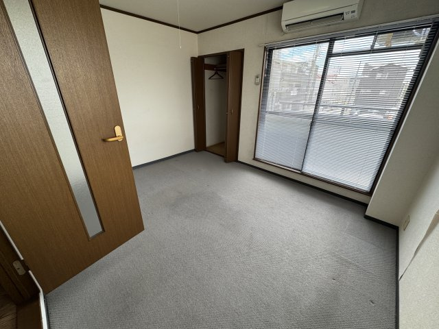 郷原マンションの寝室