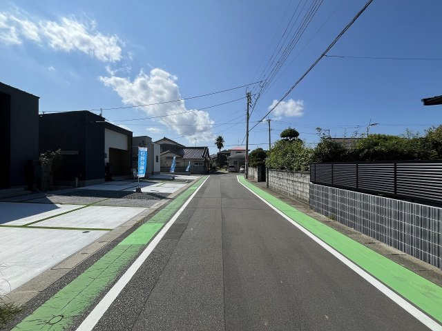 【その他】 | 福岡市西区太郎丸2丁目・平屋　2号棟（全3棟）【仲介手数料無料・0円】 | 現地写真。前面道路です。