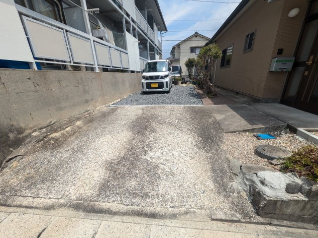 亀の井貸家西|名古屋市の賃貸ならMy賃貸の駐車場|亀の井貸家