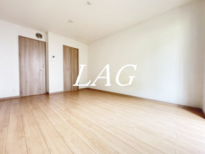 【寝室】 | コルヌイエ | 寝室です。