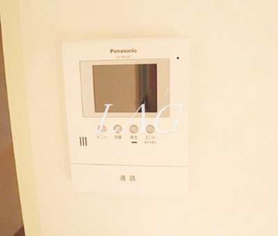 【セキュリティ】 | コルヌイエ | モニター付きインターフォンです。