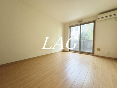 【居間・リビング】 | コルヌイエ | 洋室のお部屋です。