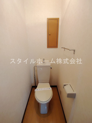 【トイレ】 | ヴィラ・コパン | 別部屋写真です。