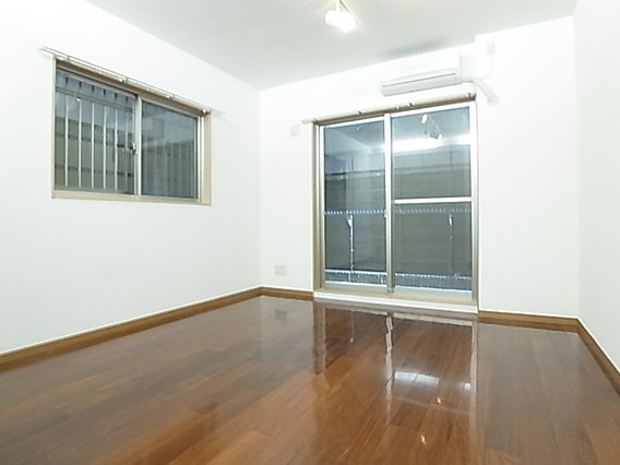 M’s三宮の居間・リビング