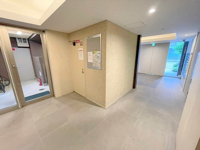 MsCOMFORTESAKAのロビー