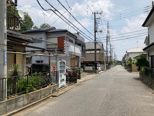 【土地】鶴ヶ島市富士見建築条件無し売地の前面道路含む現地写真|前面道路含む現地写真です