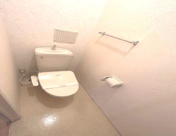 さいたま市南区大谷場２丁目のハイツのトイレ