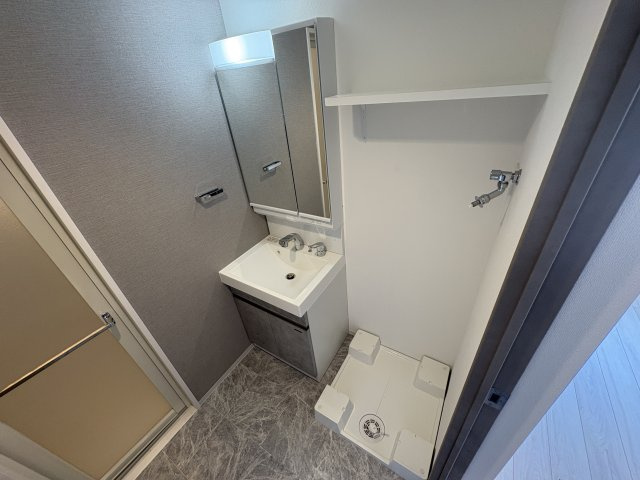 S-RESIDENCE原木中山azureの玄関