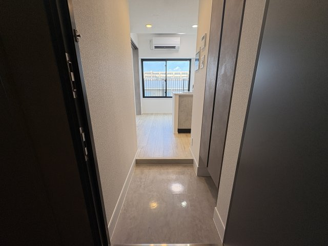 S-RESIDENCE原木中山azureの玄関