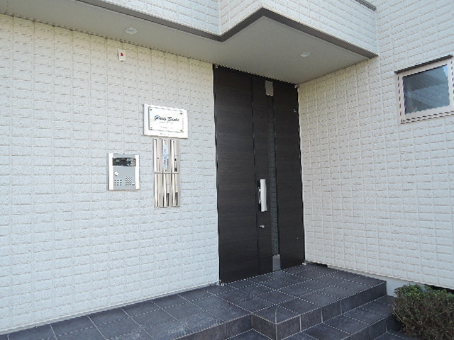 グランツ逗子のエントランス