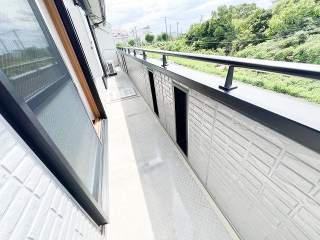 コートドール海老ノ丸 B棟のバルコニー