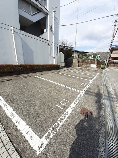 グランデール　一本松の駐車場|駐車場