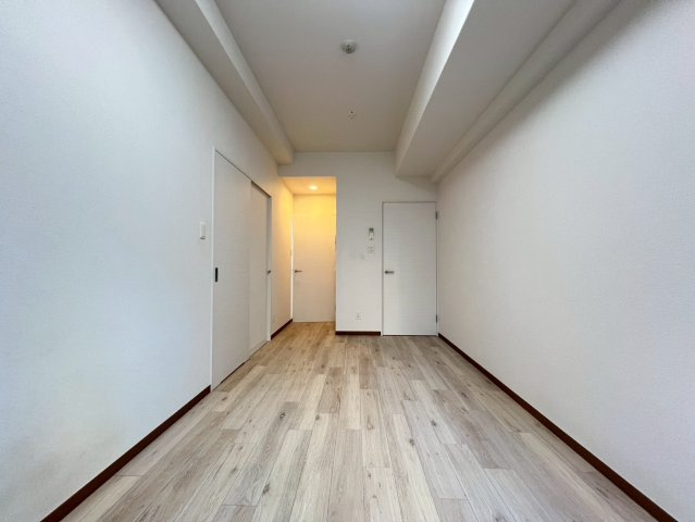 アモーレ本町 WESTの居間・リビング
