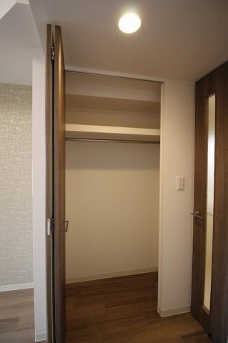 【収納】プレサンス広小路通　葵