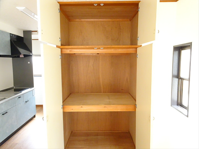 コーポワタナベの収納