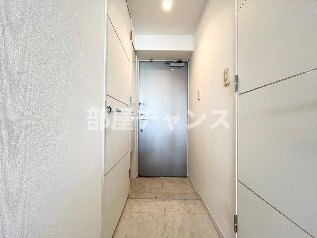 リエス鶴舞EAST TOWERの玄関