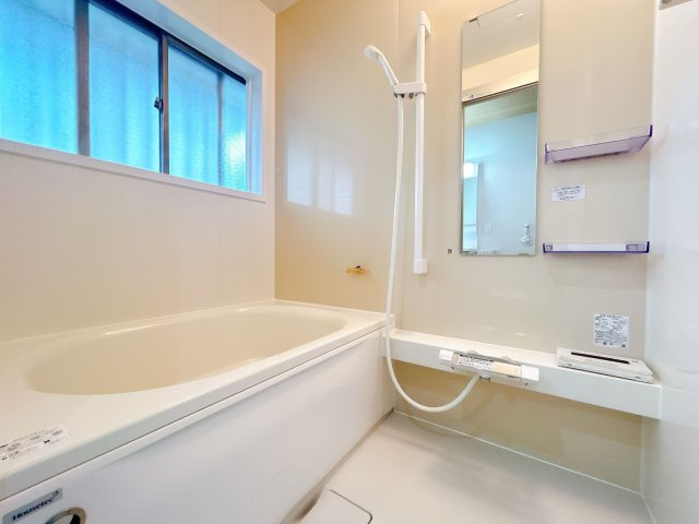 【浴室】 | 筑紫野市大字原　戸建て | 追い焚き機能付きのお風呂は帰る時間が違う家族もいつでも温かいお風呂に入れます