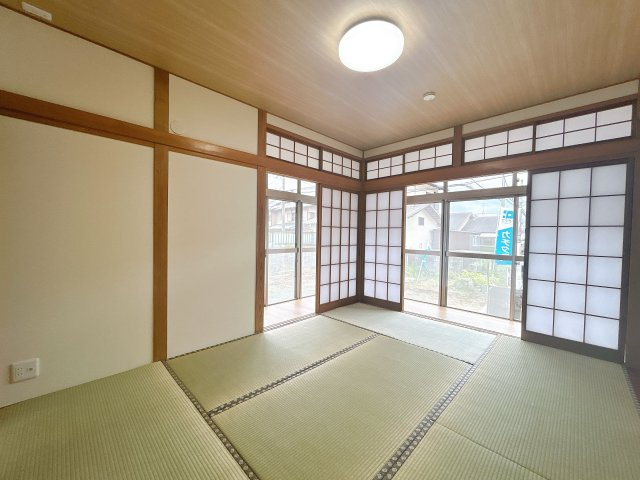 【和室】 | 筑紫野市大字原　戸建て | 和室は床の間もある本格派。 くつろぎのスペースとしても、客間としても活躍しそうです