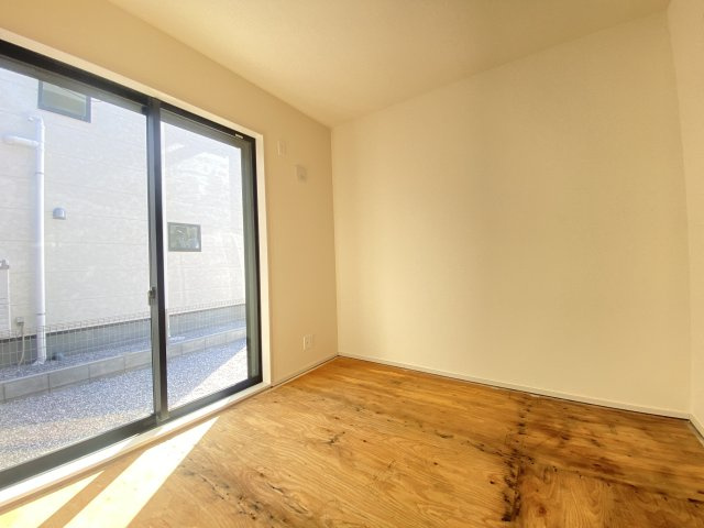 『八王子市新築戸建て』八王子市下恩方町2139【仲介手数料無料】　１期の洋室|～仲介手数料無料☆八王子ひなた不動産～　八王子市下恩方町　新築戸建て