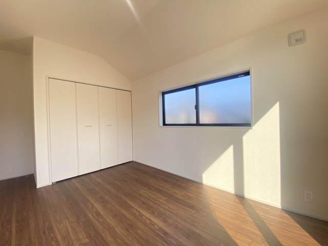 『八王子市新築戸建て』八王子市下恩方町2139【仲介手数料無料】　１期の洋室|～仲介手数料無料☆八王子ひなた不動産～　八王子市下恩方町　新築戸建て