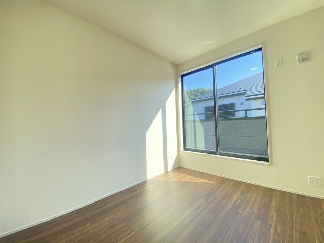 『八王子市新築戸建て』八王子市下恩方町2139【仲介手数料無料】　１期の洋室|～仲介手数料無料☆八王子ひなた不動産～　八王子市下恩方町　新築戸建て