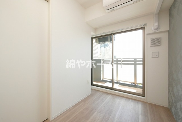 セレニテ難波グランデシュッドの洋室|個人の部屋や寝室として使える洋室です