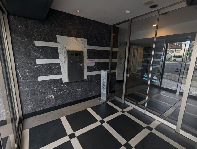 アデニウム押上アーバンイーストのエントランス