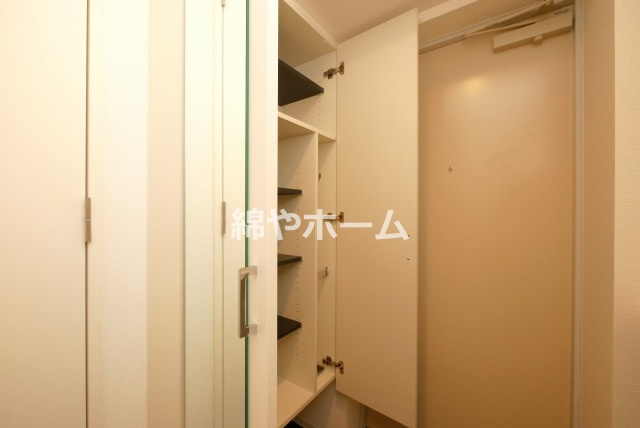 セレニテ難波グランデシュッドのその他