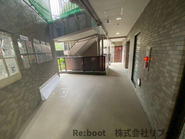 ライオンズマンション北千住第7のロビー