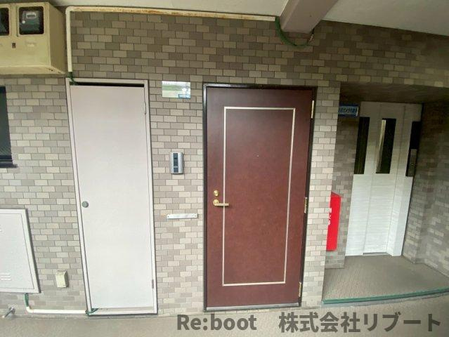 ライオンズマンション北千住第7の玄関