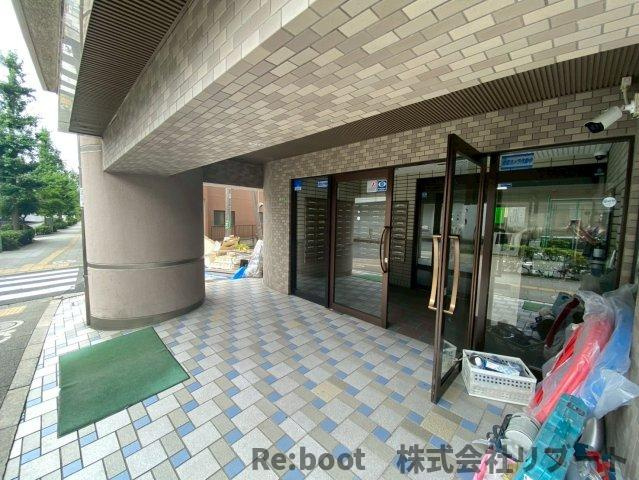 ライオンズマンション北千住第7のエントランス