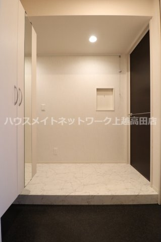 レジデンシィズ 東城 Westの玄関|玄関