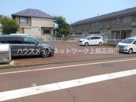 レジデンシィズ 東城 Westの駐車場|駐車場