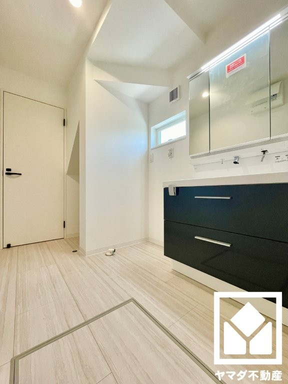 宇治市五ケ庄上村　5号地の洗面所