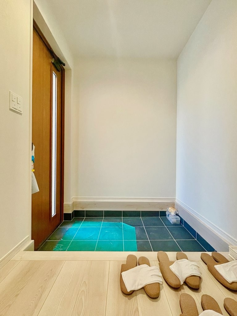 宇治市五ケ庄上村　6号地の玄関