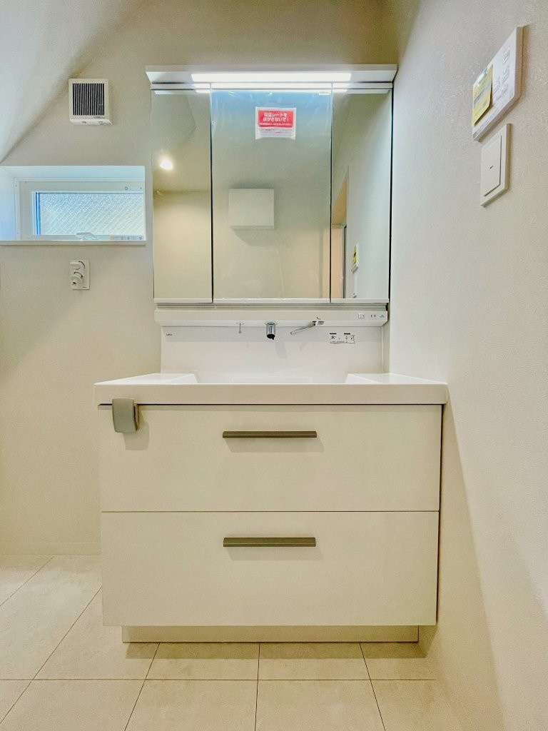 宇治市五ケ庄上村　6号地の独立洗面台