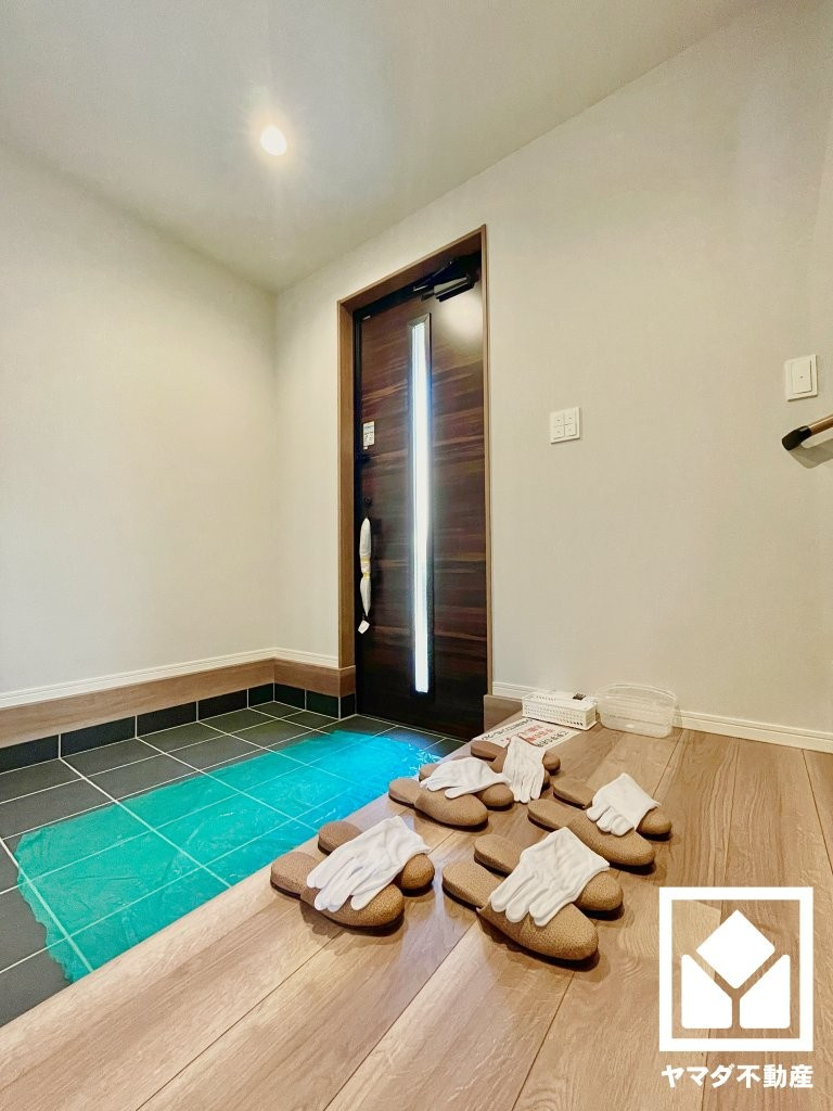 宇治市五ケ庄上村　7号地の玄関